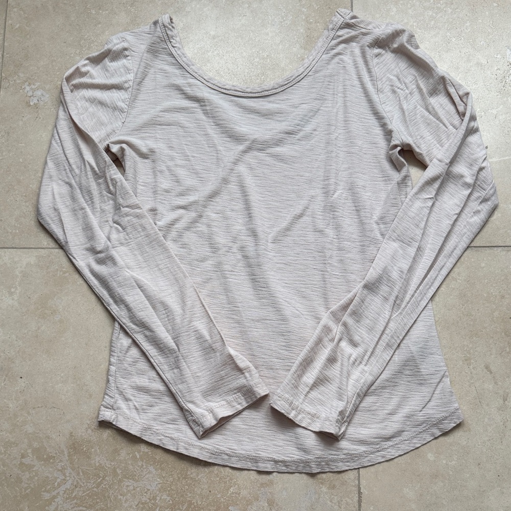 James Perse Light Cream Long Sleeve Scoop back Top
